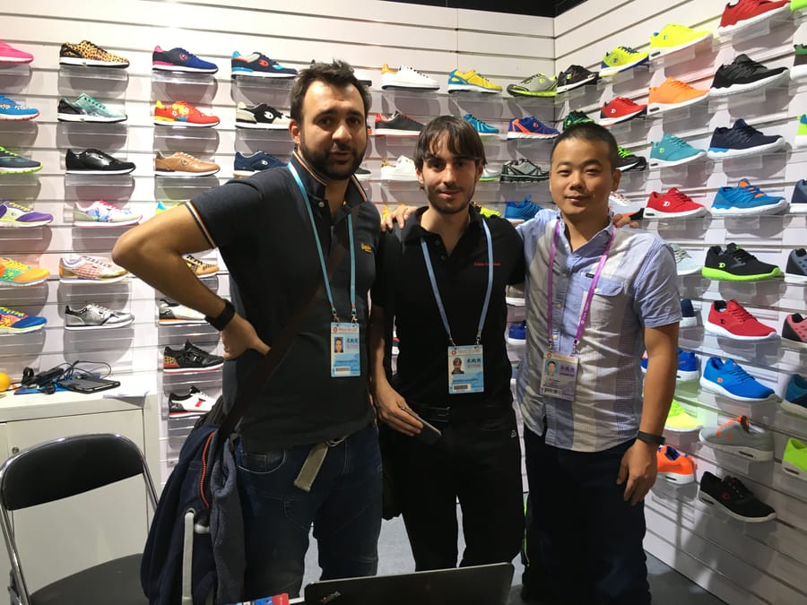 DOING SHOES meeting international footwear buyers at a trade fair